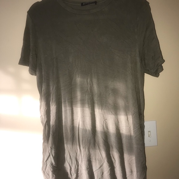 Brandy Melville Tops - Brandy Melville T-shirt Brandy Melville Tops - Brandy Melville T-shirt